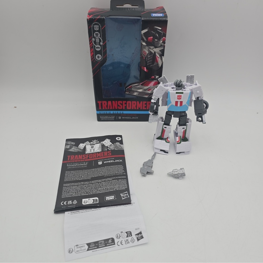Transformers Devastation Studio Series Wheeljack 5" Deluxe Class 2025